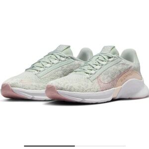 NWT Nike super rep tennis shoes!